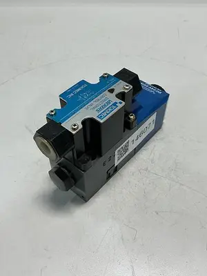 USED TOKIMEC VICKERS DG4V-3-2A-M-P7-H-7-T41-50