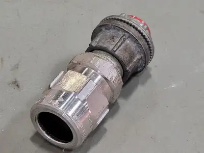 USED THOMAS & BETTS STE050