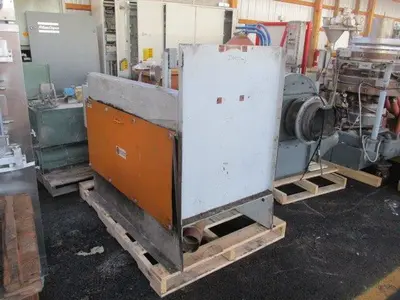 BRAND UNKNOWN vacuum pump Resin Handling, Vacuum Loaders & Pumps | Mark One Machinery (1)