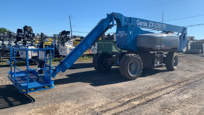 USED 2015 Genie ZX-135/70