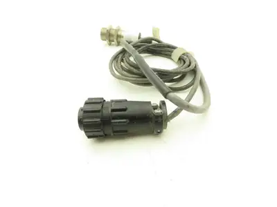 Balluff BOS 18M-NA-1PD-E4-C Proximity Retroreflective Sensor Switch BOS0020