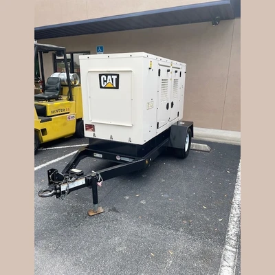 USED 2019 CATERPILLAR XQ35
