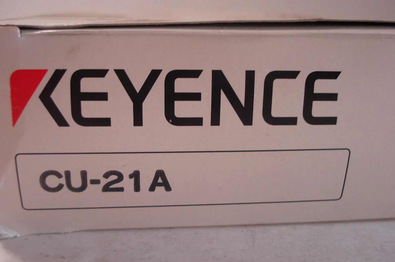 NEW KEYENCE CU-21A