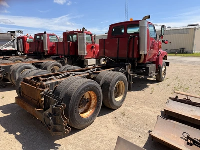 Used 2005 STERLING L9000 4X2 WITH A 12.8L L6 DIESEL ENGINE. Cab Chassis trucks Michigan US | Miedema Asset Management Group #1282413