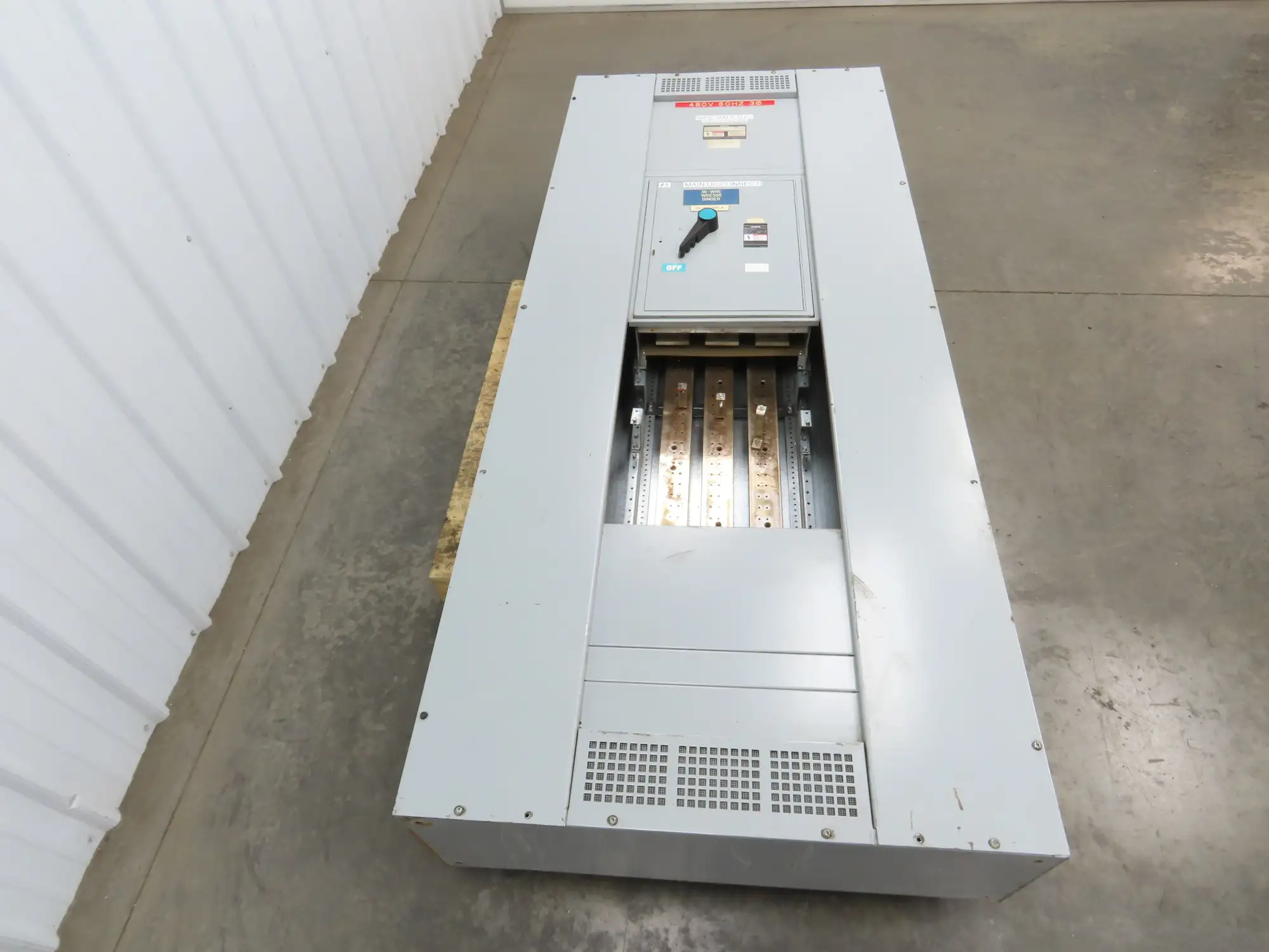 Siemens F2 Electrical Main Distribution Panel Panelboard 480V 800A Main Fused
