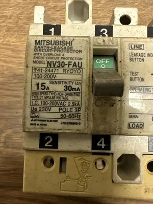 USED MITSUBISHI NV30-FAU