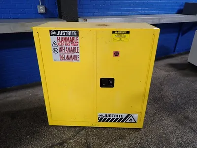 Used JUSTRITE 893000 Cabinets Ohio US | HGR 24 #1147837