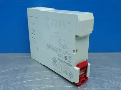 New | in-Stock ALLENBRADLEY 700FSA3FU23 Relays & Switches Ohio US | HGR 24 #1084798
