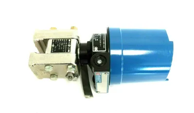 NEW LEEDS & NORTHRUP 2610-100-11-2-01-208-809-802 PRESSURE TRANSMITTER