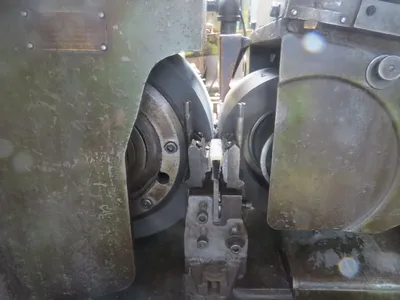 1965 CINCINNATI #2 OM GRINDERS, CENTERLESS | GCH Machinery (4)