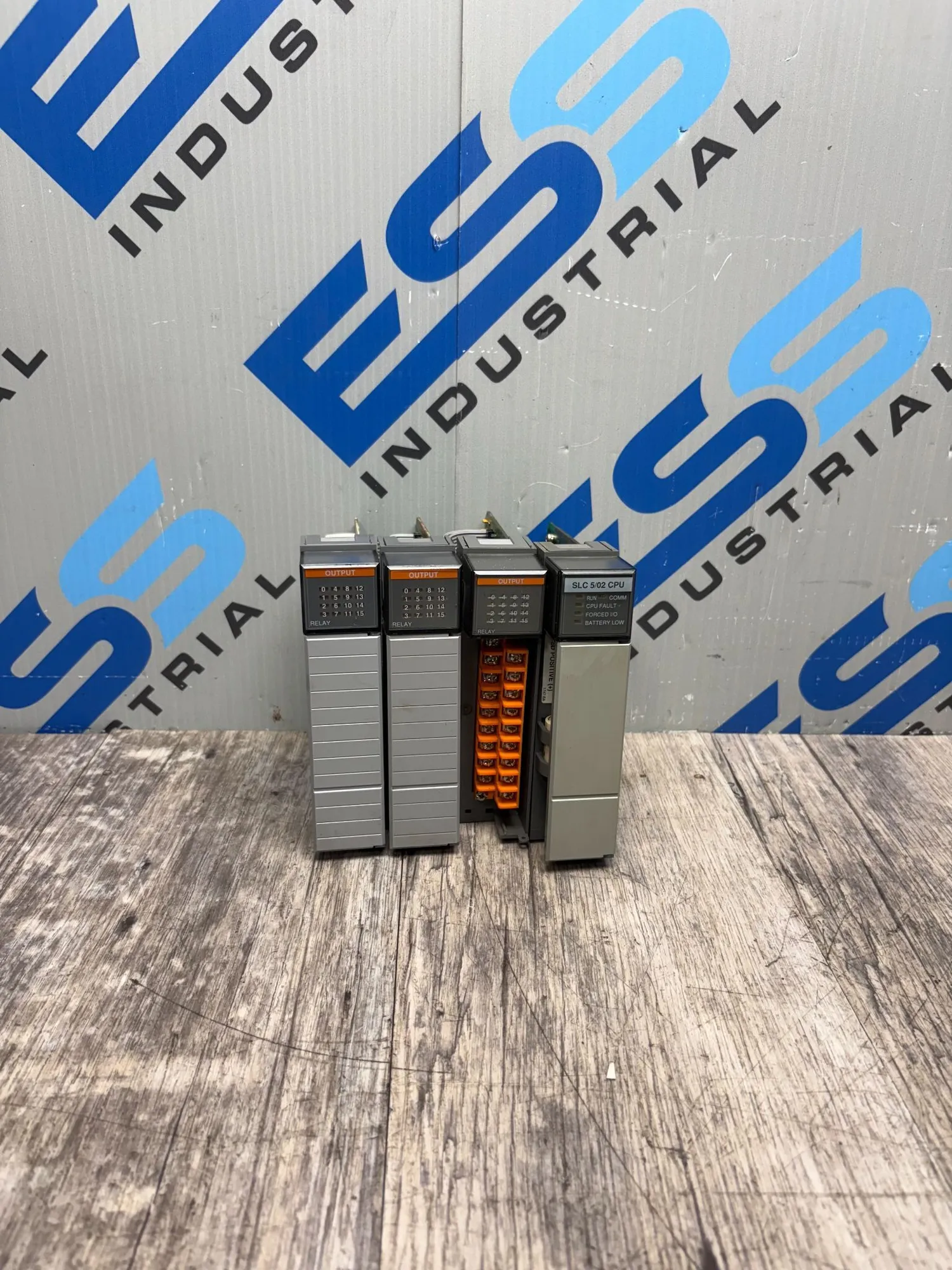 USED ALLEN BRADLEY 1747-L524 & 1746-OW16