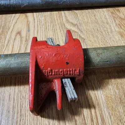 Lot of 2 Pipe Clamps