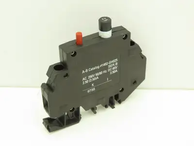 Allen Bradley 1492-GH025 Mini Circuit Breaker 2.5 Amp 1-Pole 250VAC Lot of 8