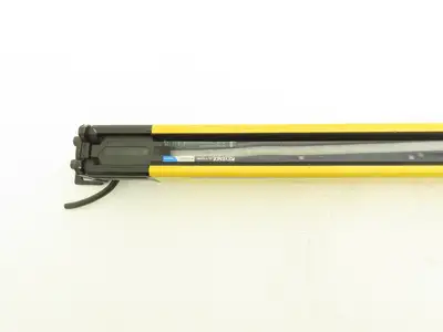Keyence SL-V32HM-R Safety Light Curtain Receiver 620mm 9m
