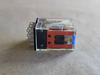 NEW OMRON MY4IN
