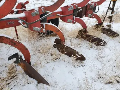 USED CASE IH 145
