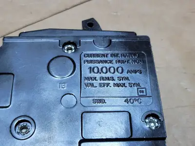 USED SQUARE D QOB120