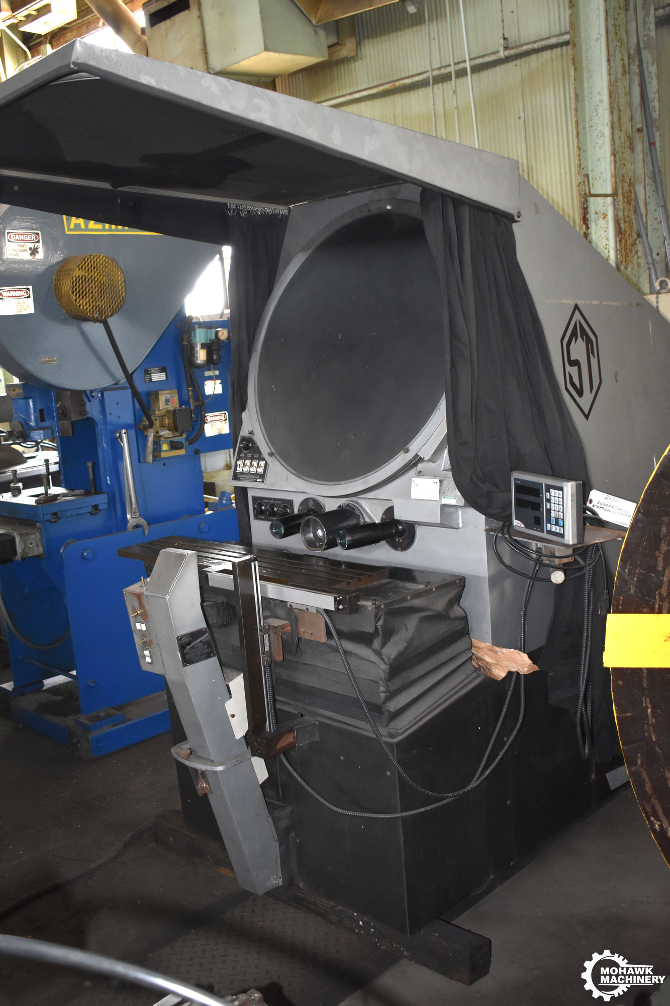 30" SCHERR-TUMICO "22-2500" CNC OPTICAL COMPARATOR w/FAGOR DIGITAL READOUTS - SURFACE ILLUMINATION - (2) LENS
