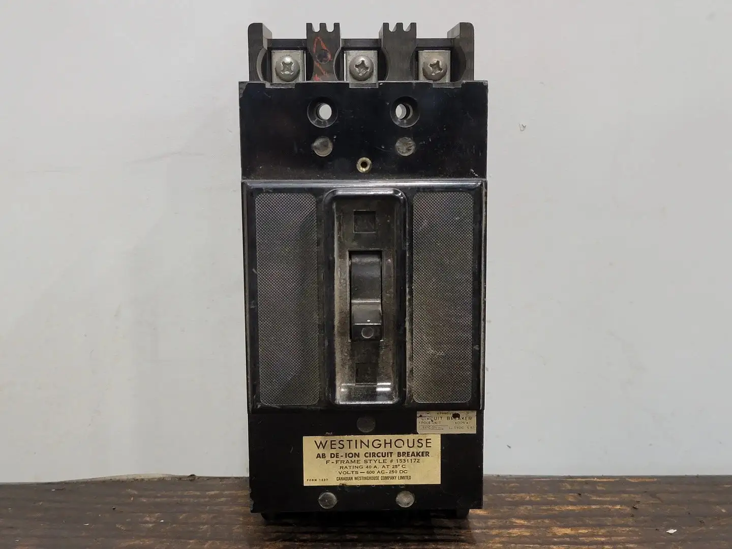 40 Amp 3 Pole Circuit Breaker