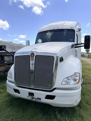 Used 2014 KENWORTH T680 Conventional trucks Texas US | Revelation Machinery #1285439