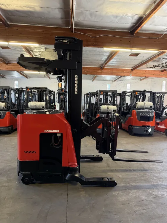 Used 2017 RAYMOND 730-R35TT Reach Trucks California US | California Material Handling #775502