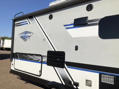 USED 2018 WHITE HAWK 23MRB