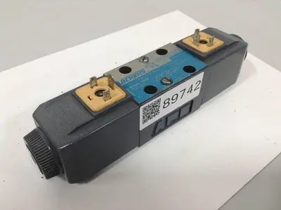 USED VICKERS DG4V-3-6C-M-U-HL7-60