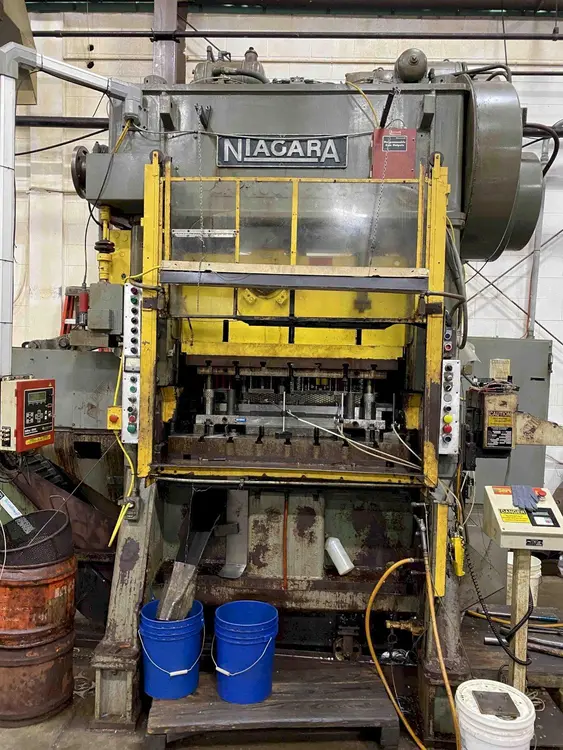 Used NIAGARA SA2-100-48-36 Straight Side Presses Michigan US | Presses for Industry #403381