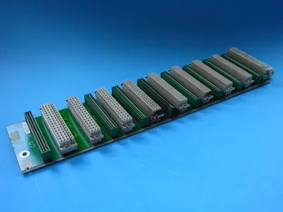 USED SIEMENS 6ES5 700-2LA11
