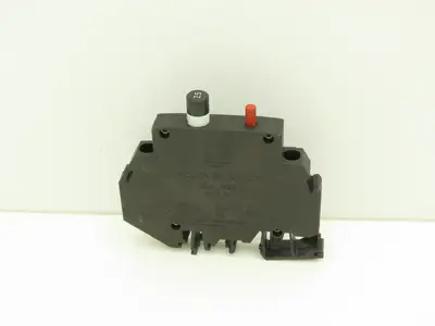 Allen Bradley 1492-GH025 Mini Circuit Breaker 2.5 Amp 1-Pole 250VAC Lot of 8