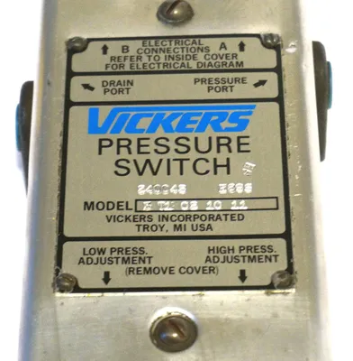 NEW VICKERS S-T1-02-10-11 PRESSURE SWITCH ST1021011