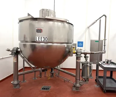 2002 LEE INDUSTRIES 500CHD9MT 500 Gallon Tilting Mix Kettle TANKS / KETTLES | EcReCon Inc (1)