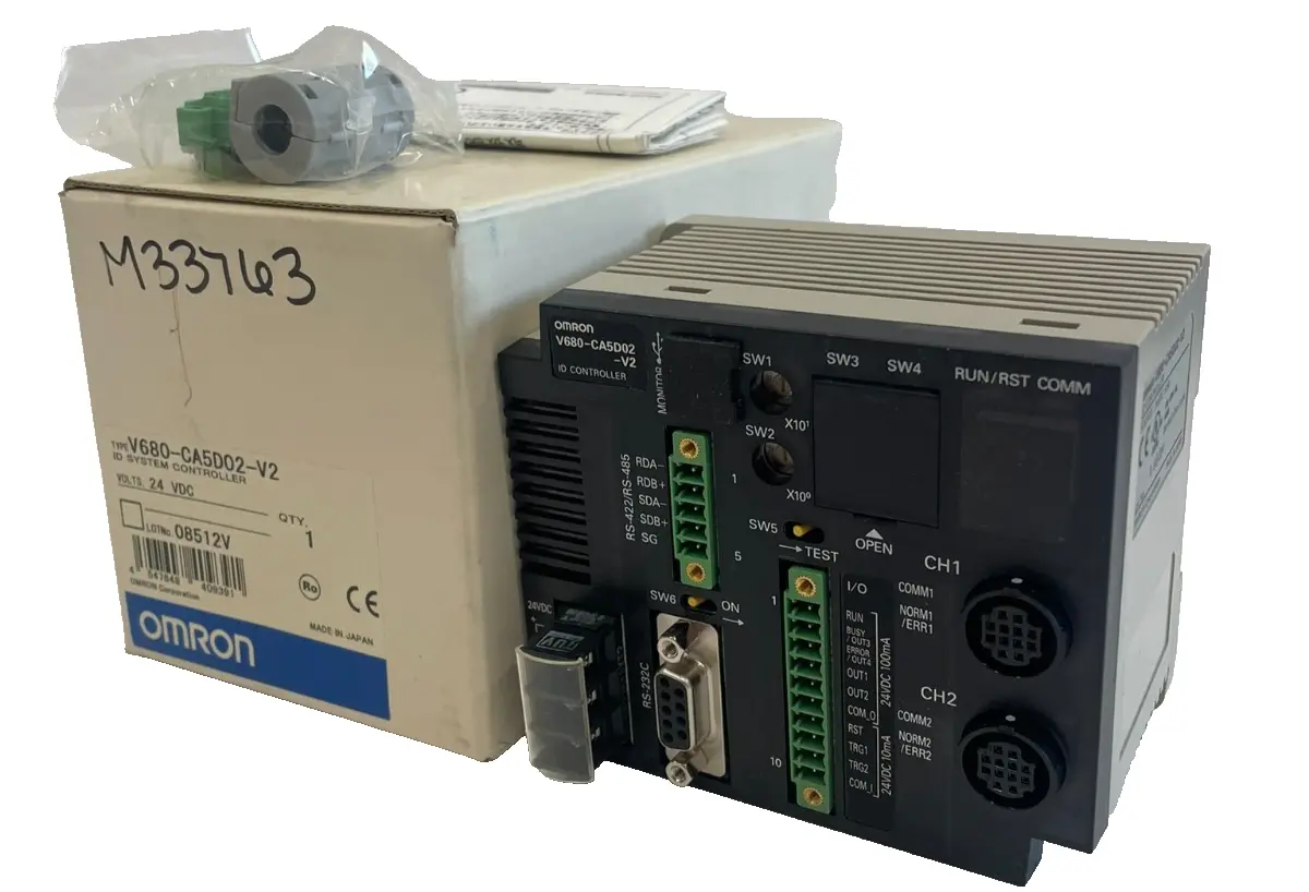 NEW OMRON V680-CA5D02-V2 ID SYSTEM CONTROLLER 24VDC V680CA5D02V2