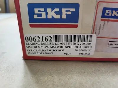NEW SKF 23124 CC/W33