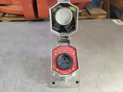 NEW CROUSE-HINDS ENR5201 M3