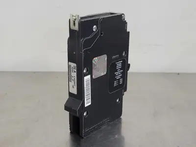 NEW SQUARE D EDB14020