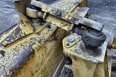 Used 2001 CATERPILLAR D5C Bulldozers Pennsylvania US | Proxy Equipment #1377711