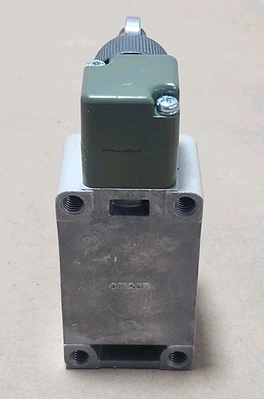 NEW Omron WLSD2-N