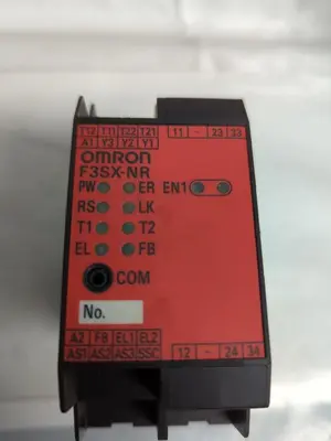 USED OMRON F3SX-NR