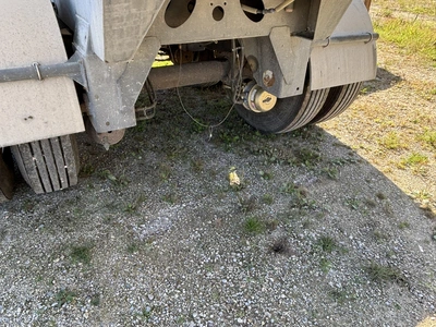 Used 2014 HENSLEY BULK FEED TRAILER Agricultural Trailers Michigan US | Miedema Asset Management Group #1709530