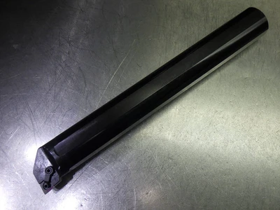 Kennametal Coolant Thru Indexable Steel Boring Bar 2" Shank A32MCLNR5 (LOC1982A)