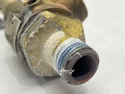 USED APOLLO SAFETY VALVE 2.8 PSIG 1/2" NPT