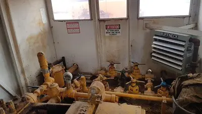 USED NATIONAL JWS-300L 4X5 TRIPLEX WELL SERVICING REVERSING MUD PUMP PACKAGE