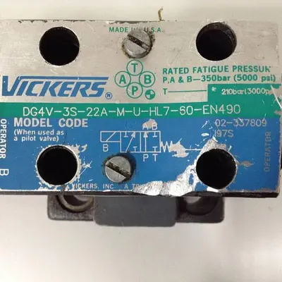 USED VICKERS CVCS25D3S210S32A99AP110Z108