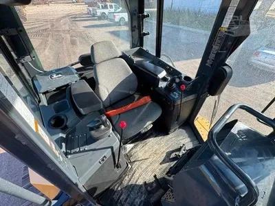 USED 2018 JOHN DEERE 750K LGP