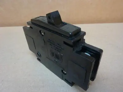 USED SQUARE D QOU115