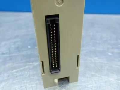 USED OMRON C200HID216