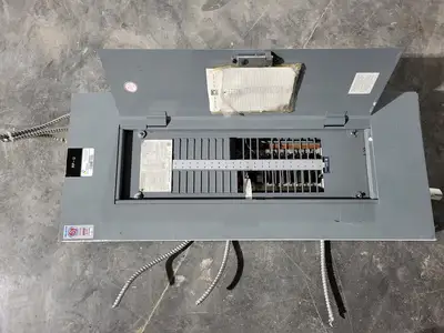 Used SQUARE D QBL-442 Switchgears British Columbia CA | Lenmark #913781