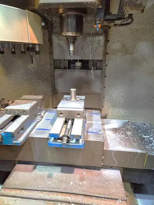 USED 2010 HAAS VF2B
