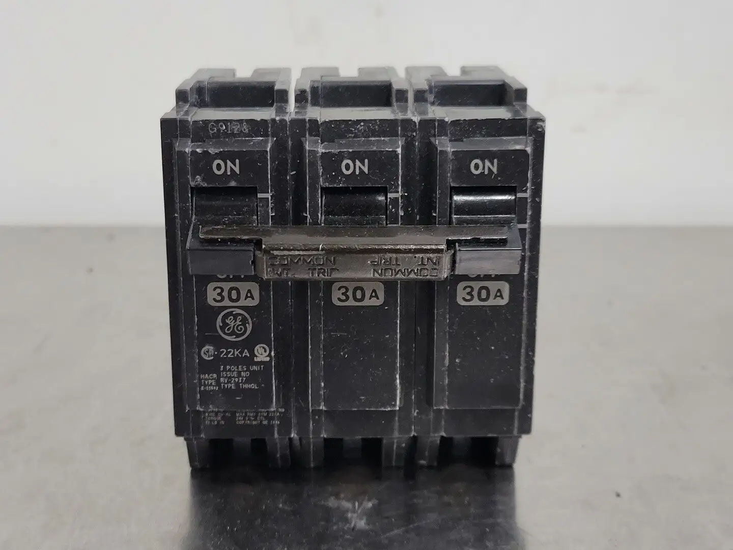 USED GENERAL ELECTRIC THHQL330